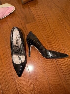 Sam Edelman Black Faux-Croc Pointed Toe Stiletto Heels size 7